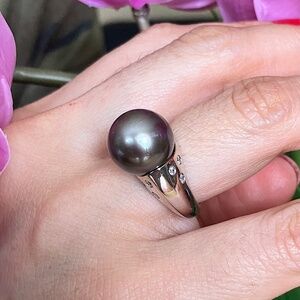 14kt Ring 0.35ct Diamonds South Sea Black Pearl